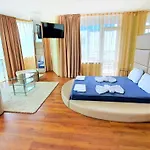 Aparthotel Favorit 3*