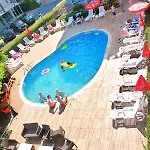 Aparthotel Favorit 3*