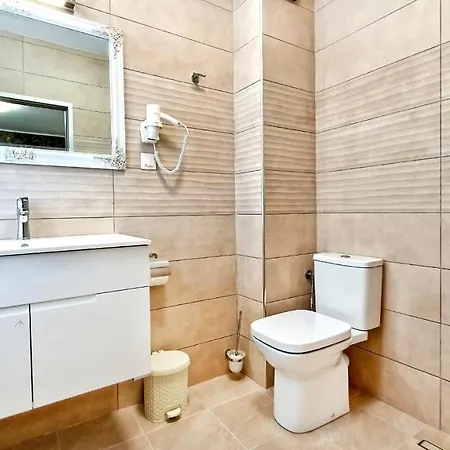 Apart-hotel Favorit