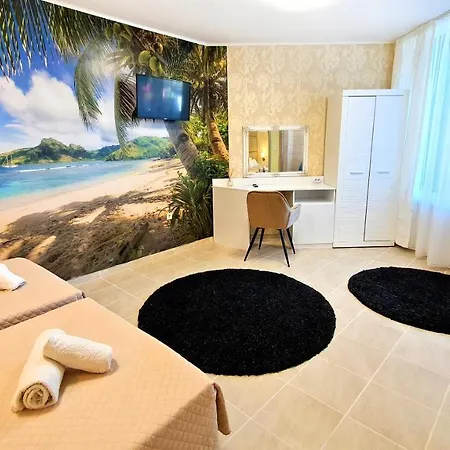 아파트호텔 Favorit 3*