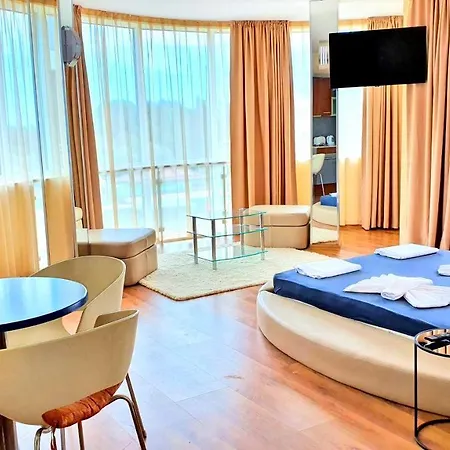 Favorit 써니비치