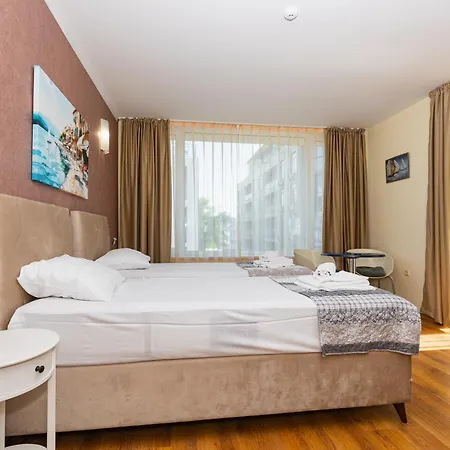 Favorit ساني بيتش