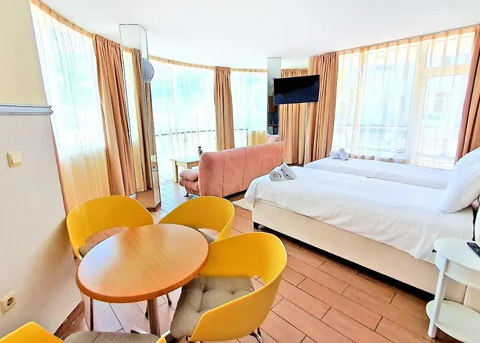 Favorit شقة فندقية