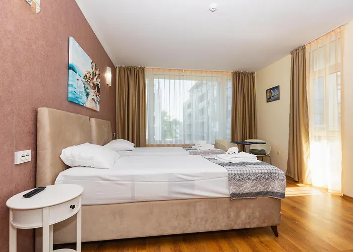 Favorit ساني بيتش