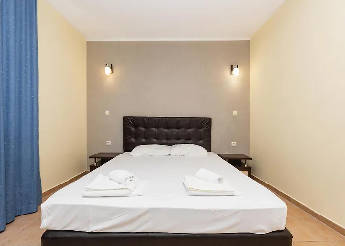 Favorit شقة فندقية 3*