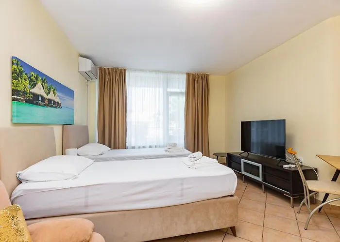 Favorit 3* ساني بيتش